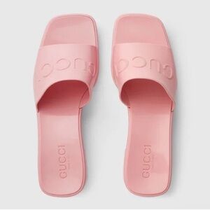 Gucci pink sandals